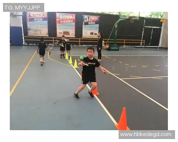 聚焦上海网球队的训练理念与团队精神探讨