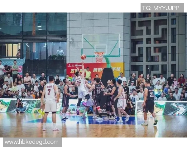 体育实时数据重庆篮球队实力飙升创历史新高引发全城热议 体育实时数据重庆篮球队实力飙升创历史新高引发全城热议